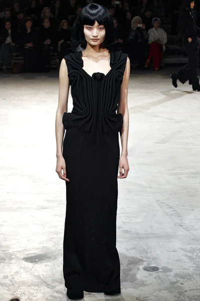 Look 30
